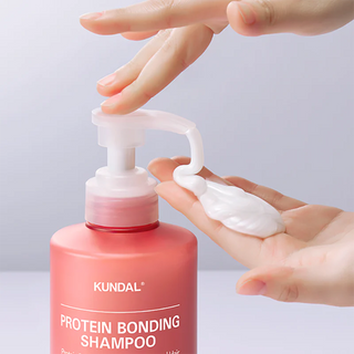 Texture of KUNDAL Protein Bonding Shampoo Violet Muguet