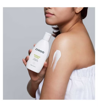 Texture of ZEROID Intensive Lotion